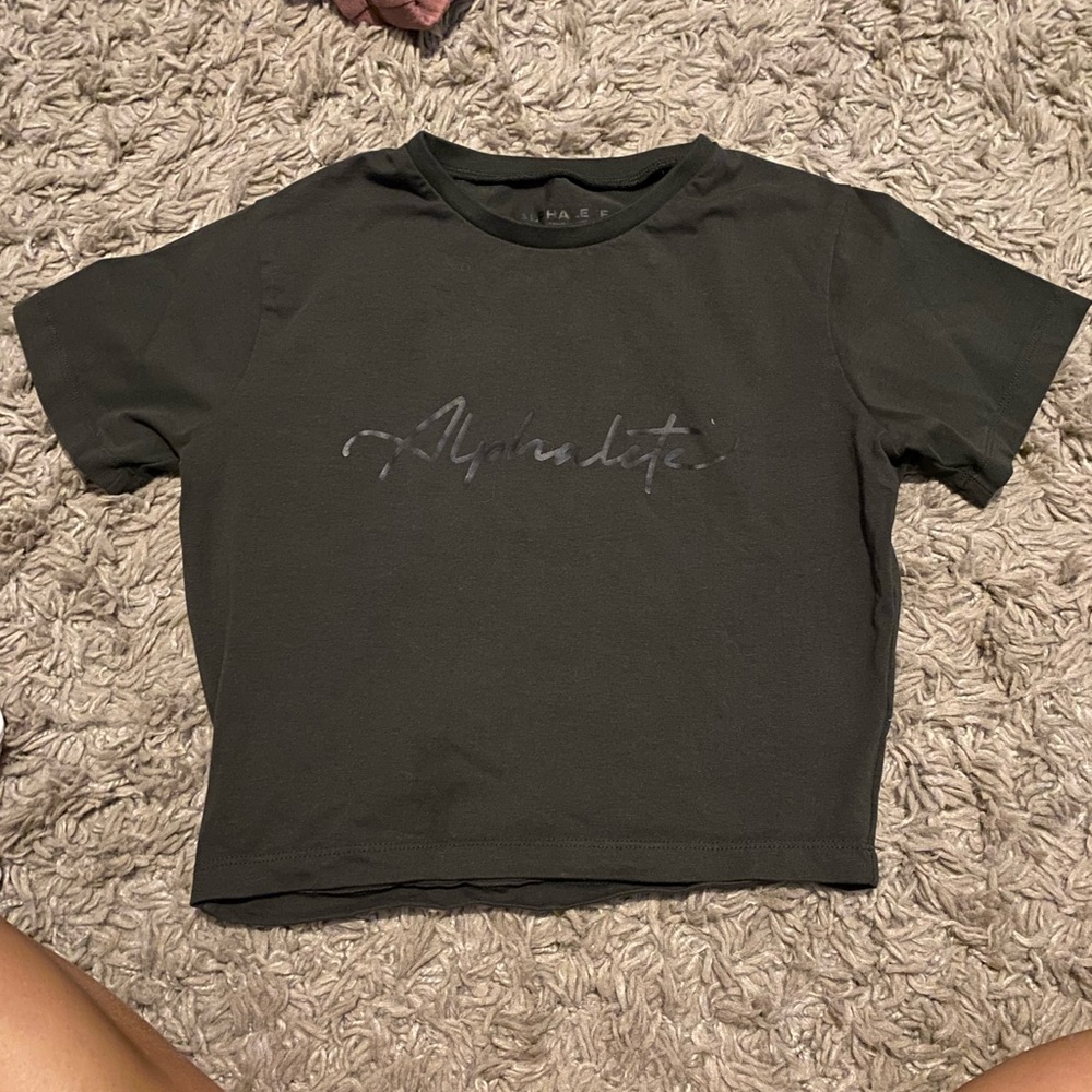 *SOLD* Alphalete Signature Crop 🐺 *SOLD*
